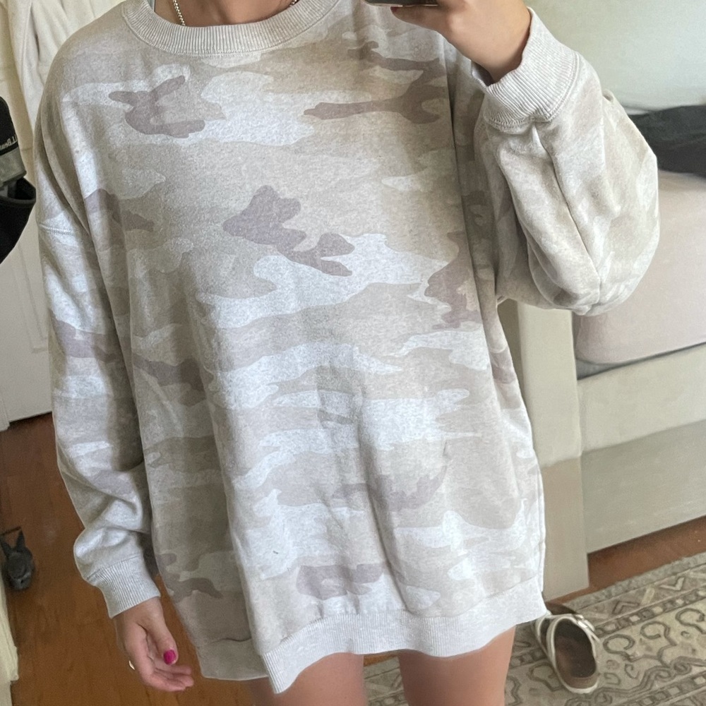 AERIE oversized Camo sweatshirt